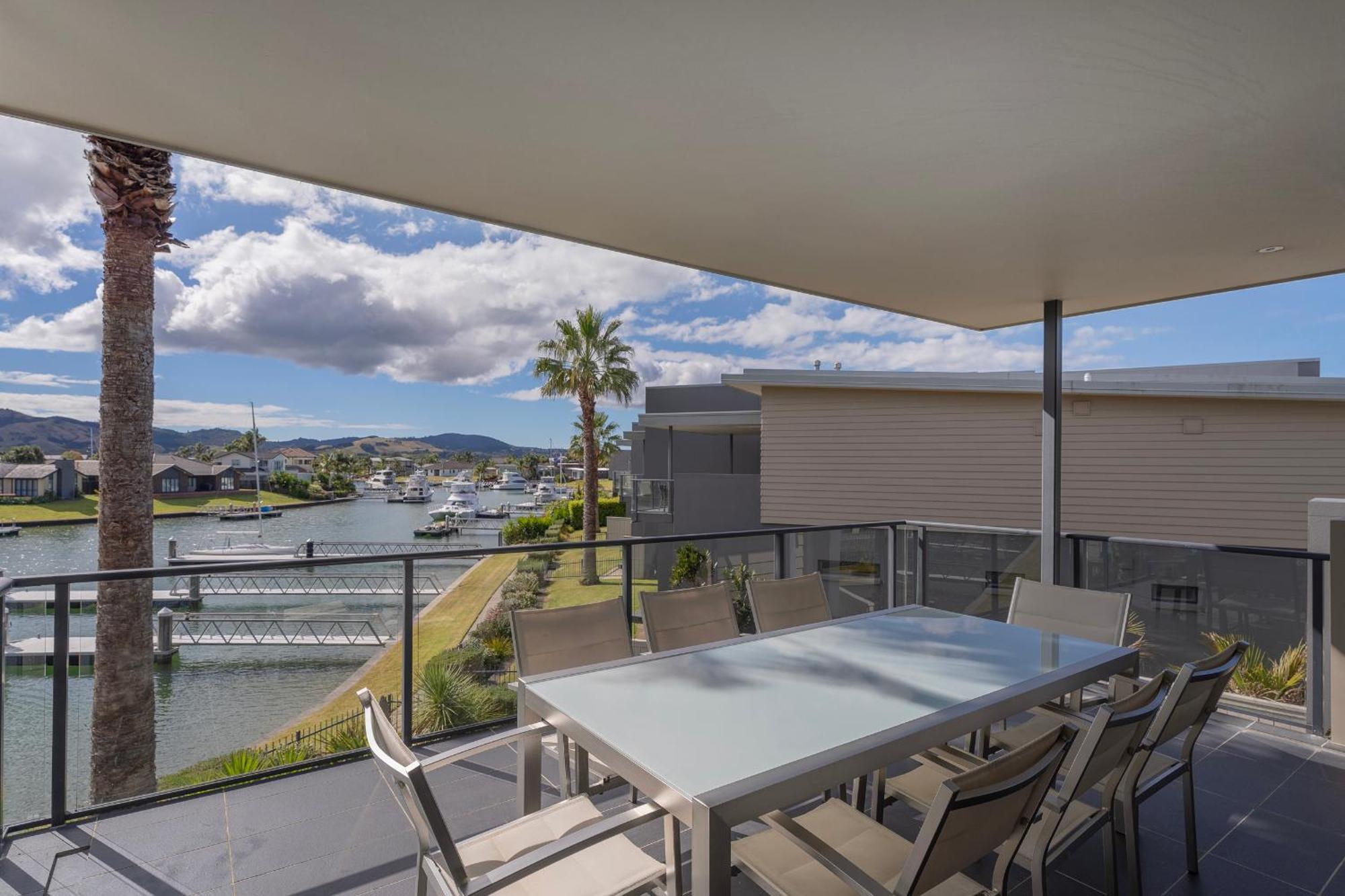 Sovereign Pier On The Waterways Whitianga Exterior photo
