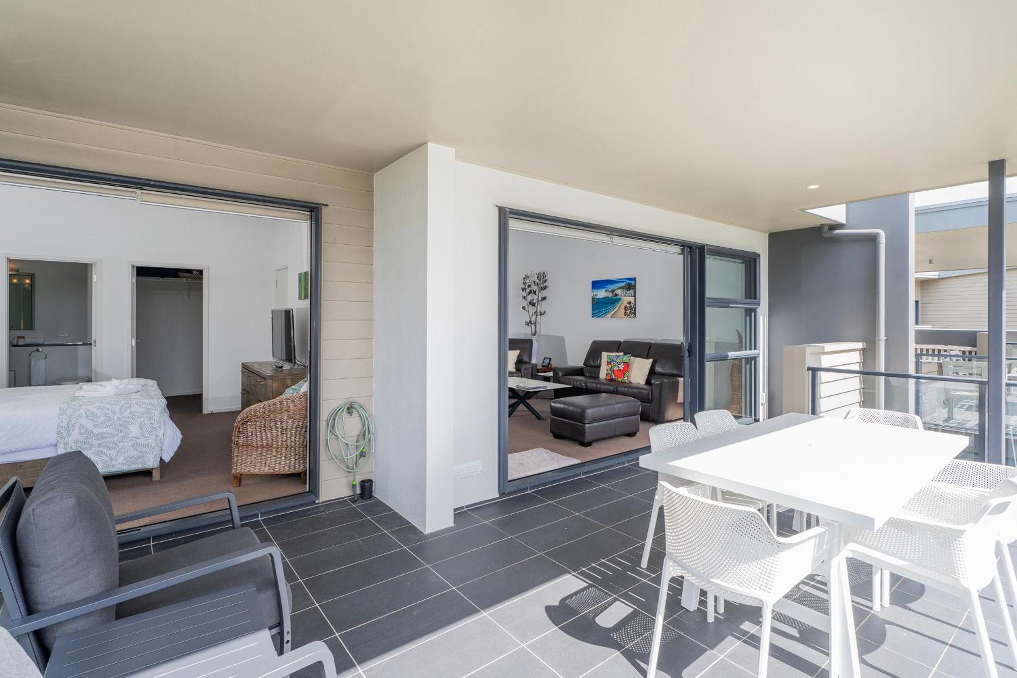 Sovereign Pier On The Waterways Whitianga Exterior photo