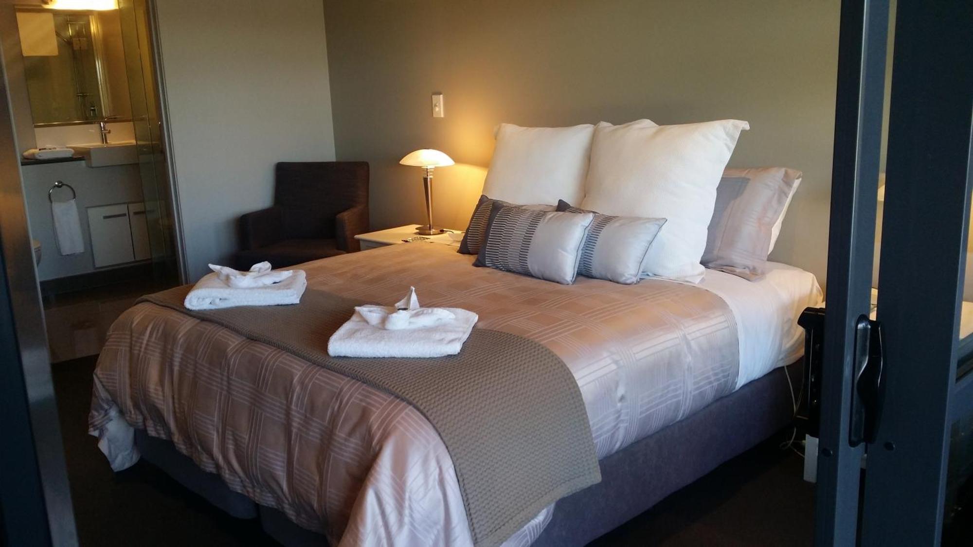 Sovereign Pier On The Waterways Whitianga Room photo