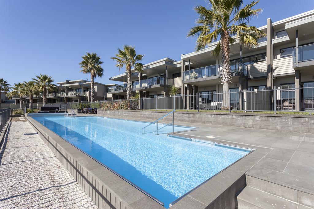 Sovereign Pier On The Waterways Whitianga Exterior photo