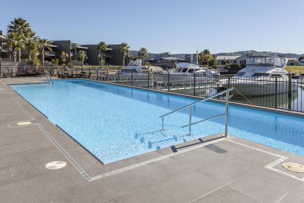 Sovereign Pier On The Waterways Whitianga Exterior photo