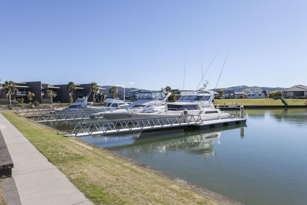 Sovereign Pier On The Waterways Whitianga Exterior photo