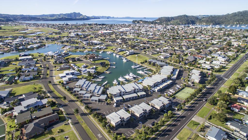 Sovereign Pier On The Waterways Whitianga Exterior photo
